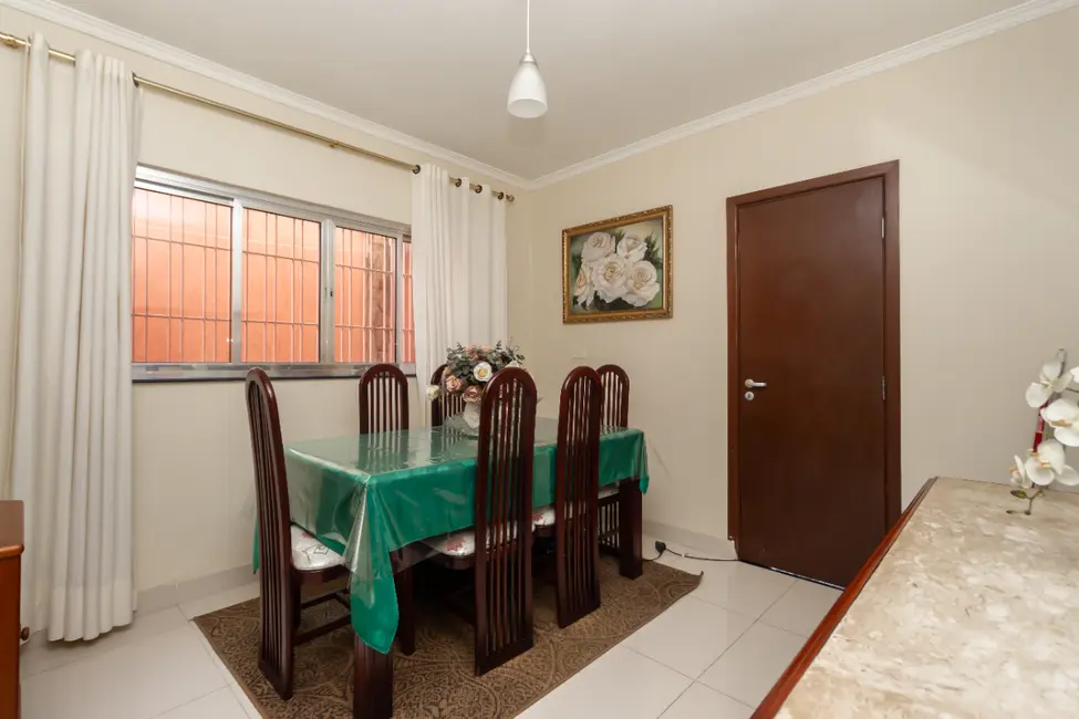 Foto 6 de Casa com 3 quartos à venda, 190m2 em Vila Marari, São Paulo - SP