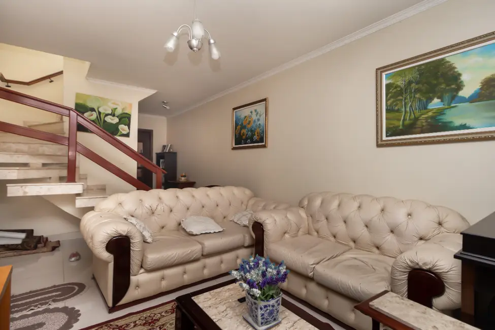 Foto 2 de Casa com 3 quartos à venda, 190m2 em Vila Marari, São Paulo - SP