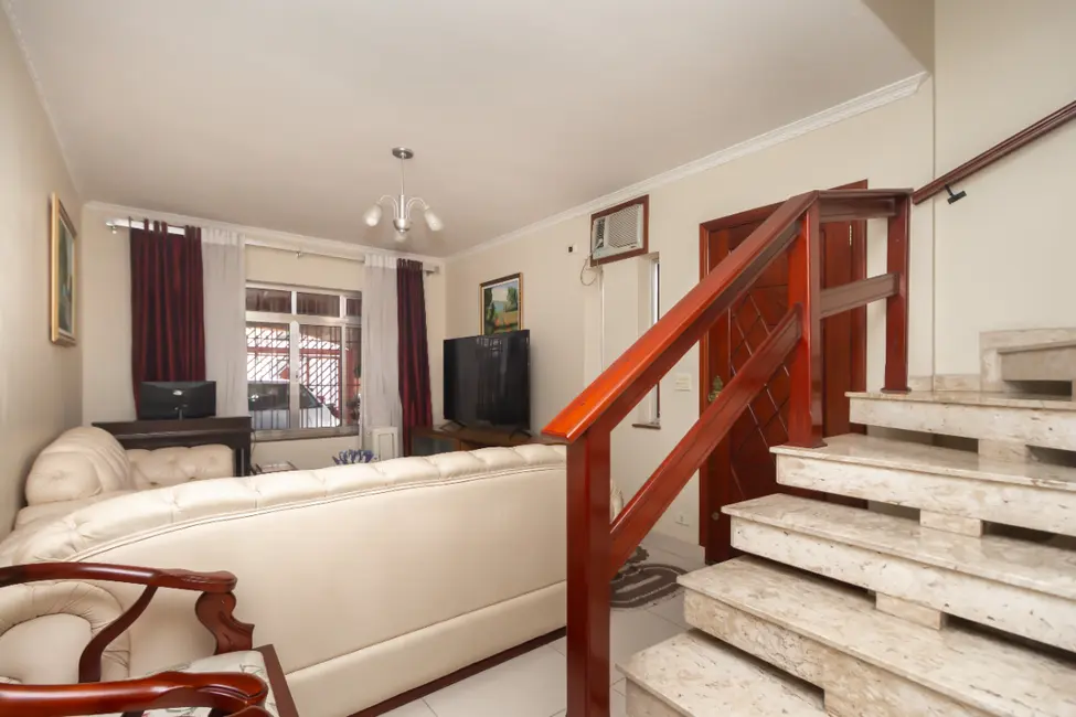 Foto 3 de Casa com 3 quartos à venda, 190m2 em Vila Marari, São Paulo - SP