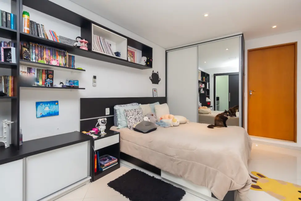 Foto 4 de Casa com 4 quartos à venda, 210m2 em Parque São Domingos, São Paulo - SP