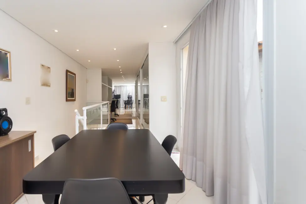 Foto 8 de Casa com 4 quartos à venda, 210m2 em Parque São Domingos, São Paulo - SP