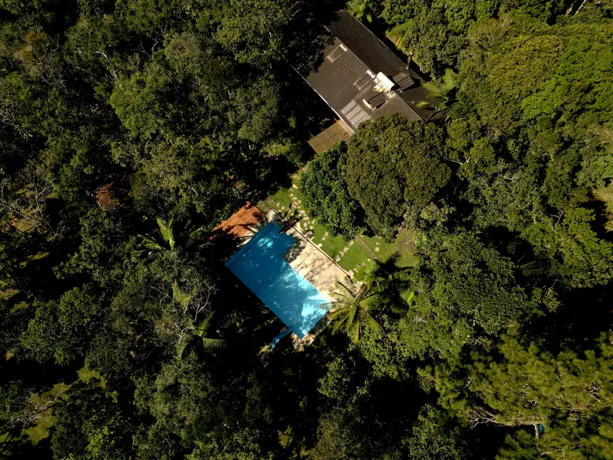 Foto 4 de Casa com 5 quartos à venda, 357m2 em Parelheiros, São Paulo - SP