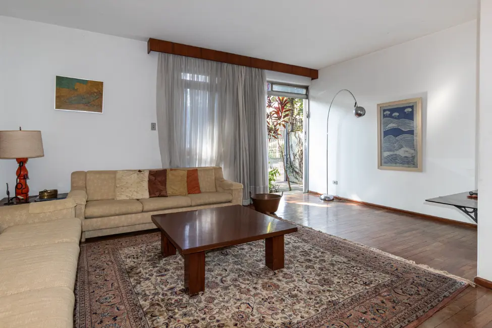 Foto 1 de Sobrado com 5 quartos à venda, 209m2 em Moema, São Paulo - SP