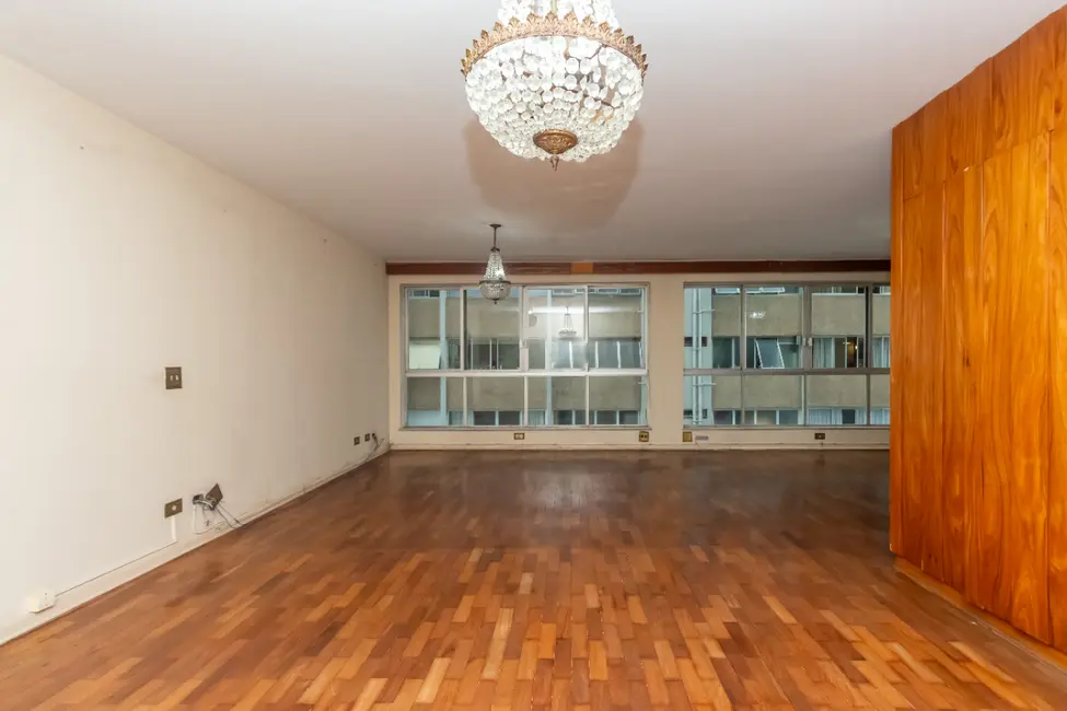 Foto 4 de Apartamento com 4 quartos à venda, 227m2 em Itaim Bibi, São Paulo - SP