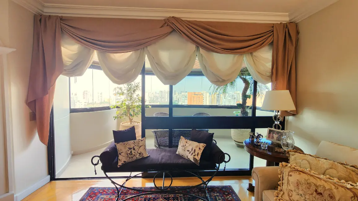 Foto 7 de Apartamento com 4 quartos à venda, 198m2 em Moema, São Paulo - SP