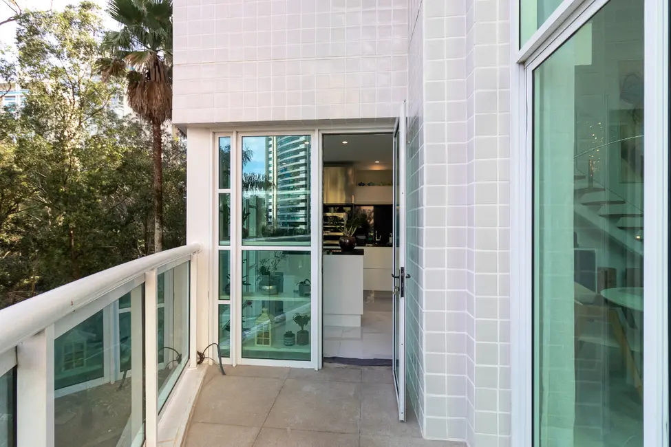 Foto 8 de Apartamento com 4 quartos à venda, 211m2 em São Paulo - SP