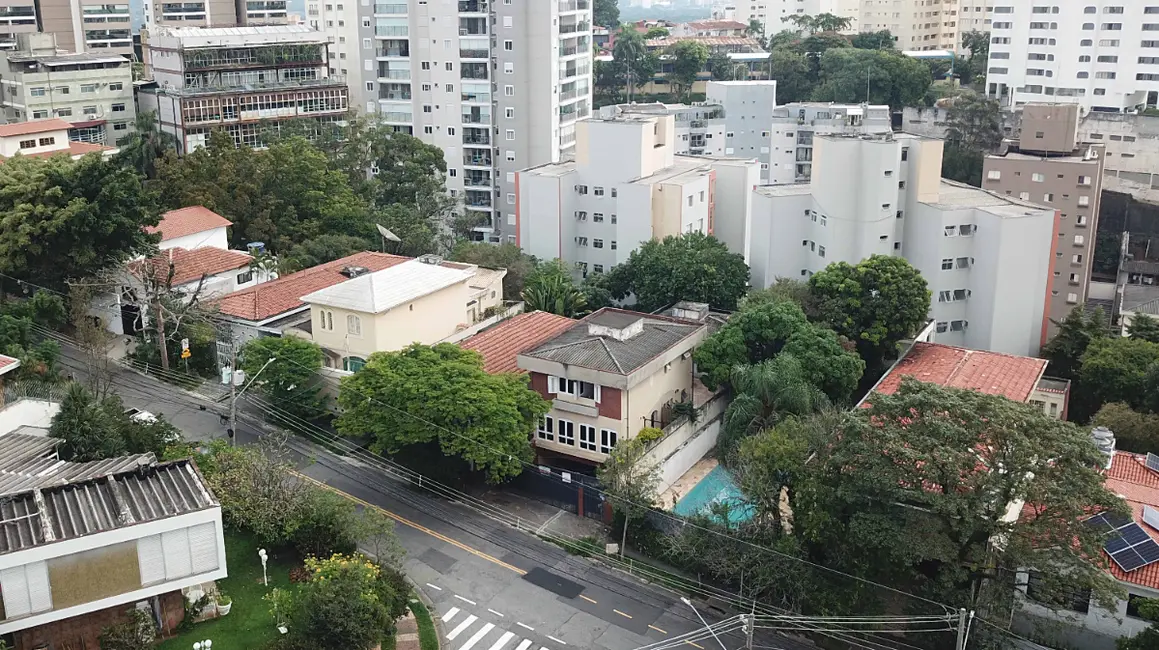 Foto 2 de Sobrado com 4 quartos à venda, 300m2 em Vila Ipojuca, São Paulo - SP