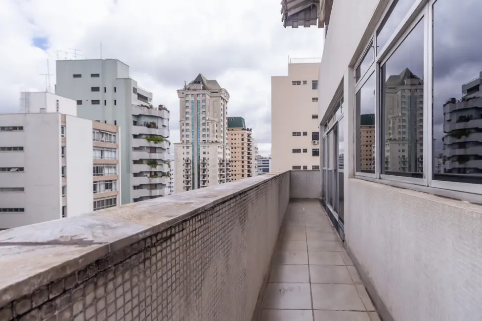 Foto 8 de Cobertura com 4 quartos à venda, 700m2 em Higienópolis, São Paulo - SP