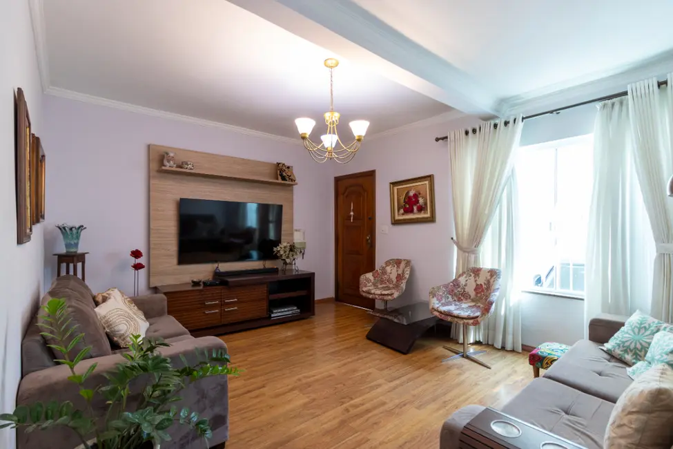 Foto 2 de Casa com 4 quartos à venda, 150m2 em Cambuci, São Paulo - SP