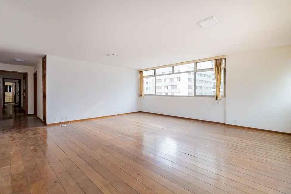 Apartamento com 4 quartos à venda, 233m2 em Santa Cecília, São Paulo - SP - imagem 5 Foto 5 de Apartamento com 4 quartos à venda, 233m2 em Santa Cecília, São Paulo - SP