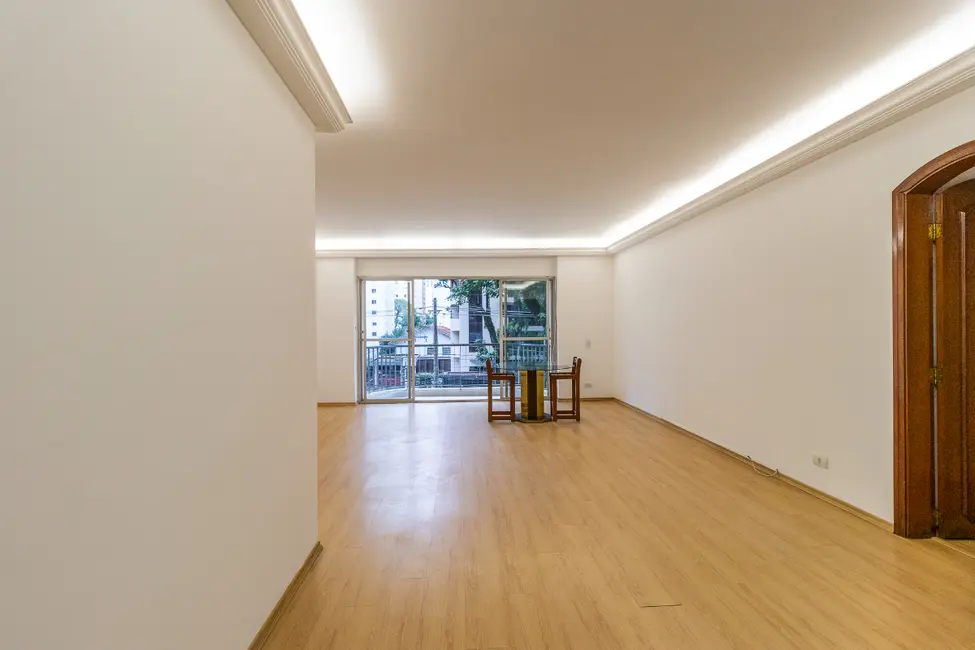 Foto 4 de Apartamento com 3 quartos à venda, 172m2 em Moema, São Paulo - SP