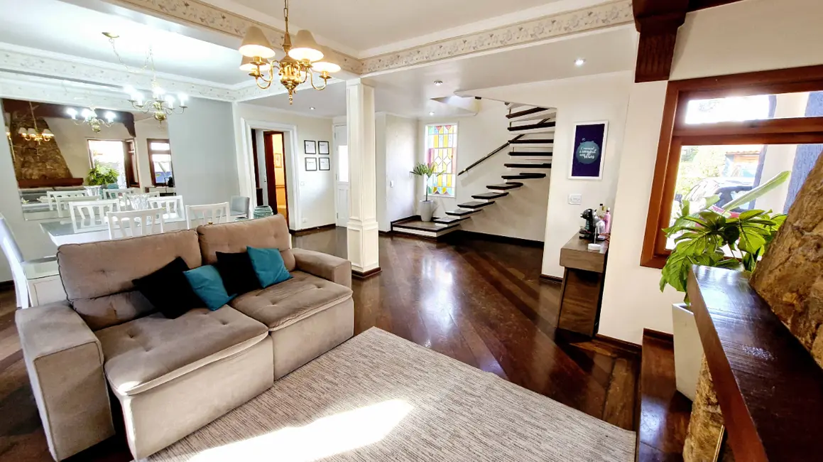 Foto 2 de Casa de Condomínio com 3 quartos para alugar, 310m2 em Tremembé, São Paulo - SP