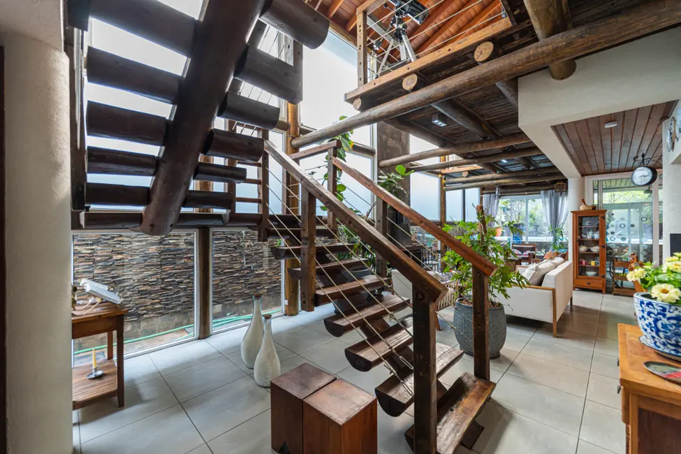 Casa com 4 quartos à venda, 326m2 em Planalto Paulista, São Paulo - SP - imagem 3 Foto 3 de Casa com 4 quartos à venda, 326m2 em Planalto Paulista, São Paulo - SP