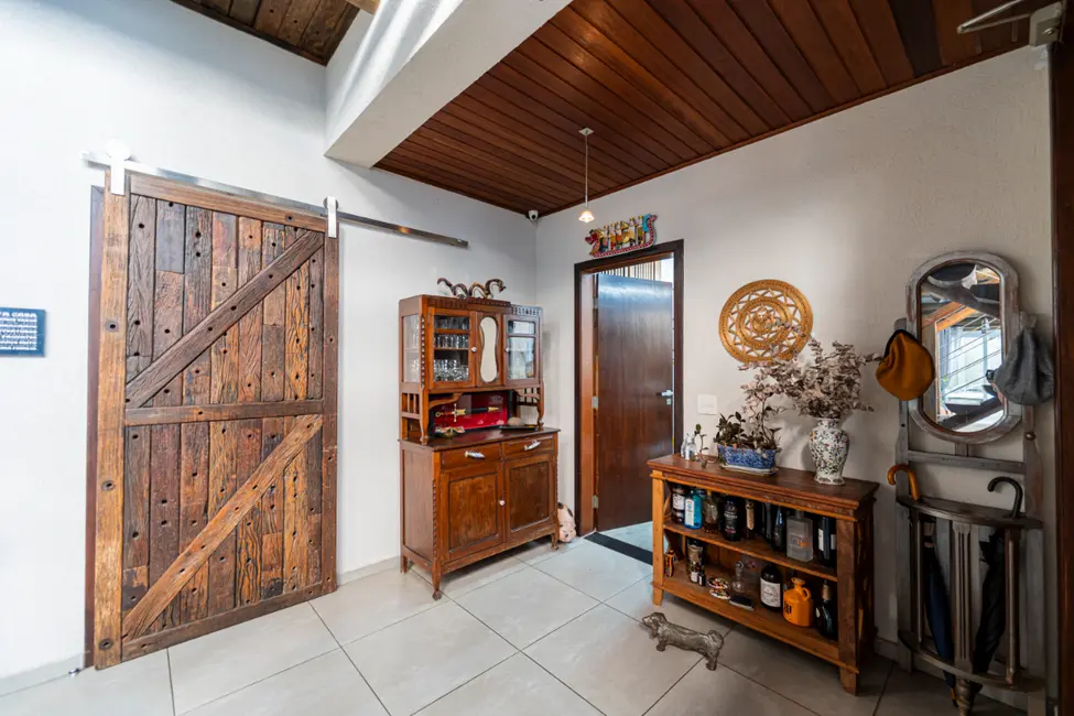Casa com 4 quartos à venda, 326m2 em Planalto Paulista, São Paulo - SP - imagem 6 Foto 6 de Casa com 4 quartos à venda, 326m2 em Planalto Paulista, São Paulo - SP