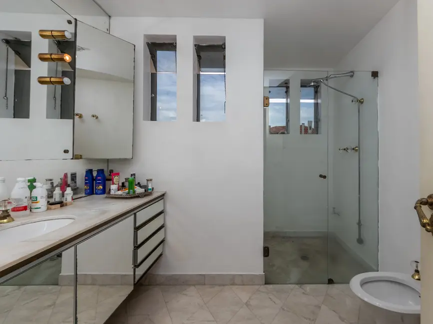 Foto 8 de Casa com 3 quartos à venda, 379m2 em Pacaembu, São Paulo - SP