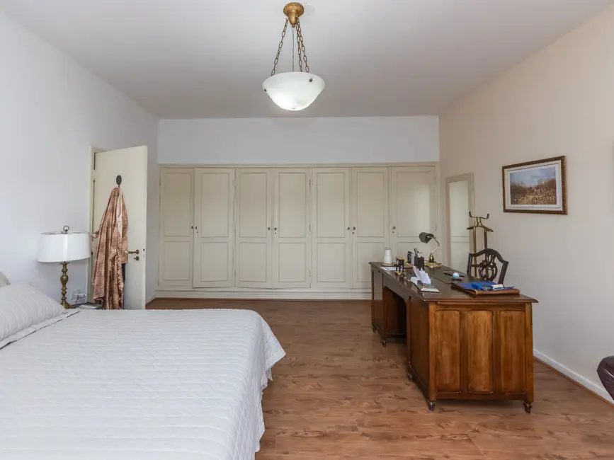 Foto 3 de Casa com 3 quartos à venda, 379m2 em Pacaembu, São Paulo - SP