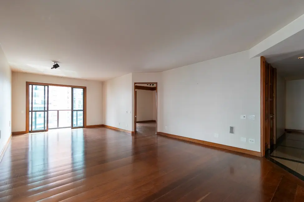 Foto 7 de Apartamento com 3 quartos à venda, 325m2 em Moema, São Paulo - SP