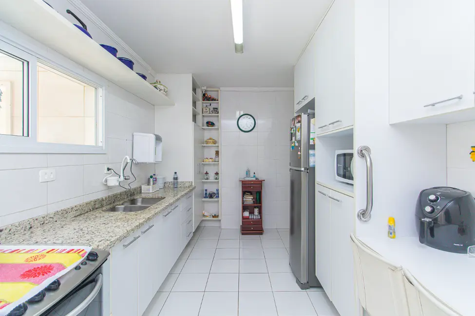 Apartamento com 3 quartos à venda, 110m2 em Moema, São Paulo - SP - imagem 8 Foto 8 de Apartamento com 3 quartos à venda, 110m2 em Moema, São Paulo - SP