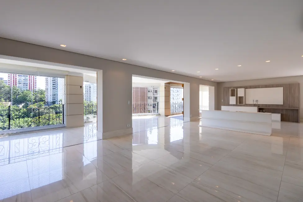Foto 1 de Apartamento com 4 quartos à venda, 392m2 em Vila Suzana, São Paulo - SP