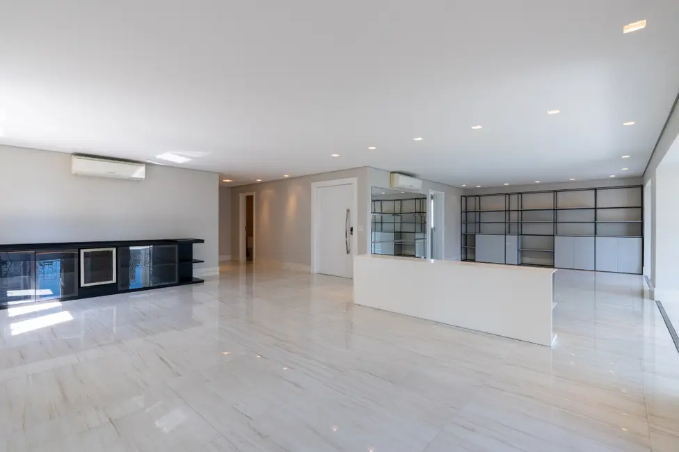 Foto 6 de Apartamento com 4 quartos à venda, 392m2 em Vila Suzana, São Paulo - SP