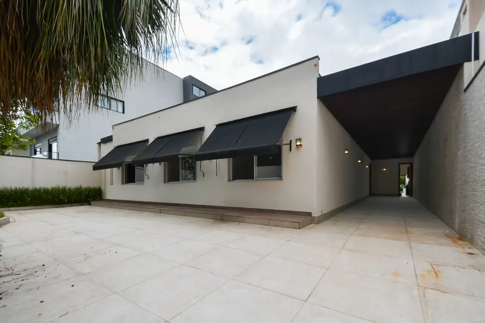 Foto 1 de Casa com 3 quartos à venda, 300m2 em Pacaembu, São Paulo - SP