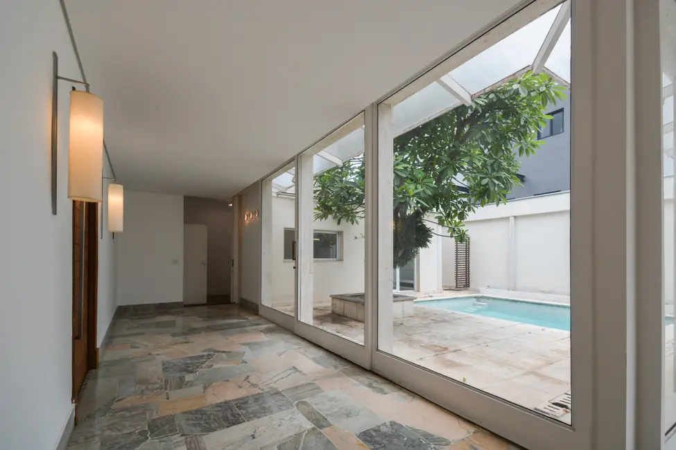 Foto 7 de Casa com 3 quartos à venda, 300m2 em Pacaembu, São Paulo - SP