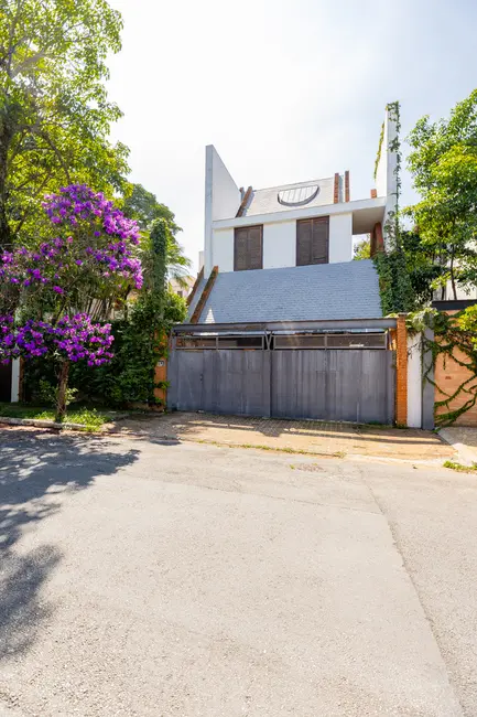 Casa com 4 quartos à venda, 376m2 em Alto de Pinheiros, São Paulo - SP - imagem 3 Foto 3 de Casa com 4 quartos à venda, 376m2 em Alto de Pinheiros, São Paulo - SP