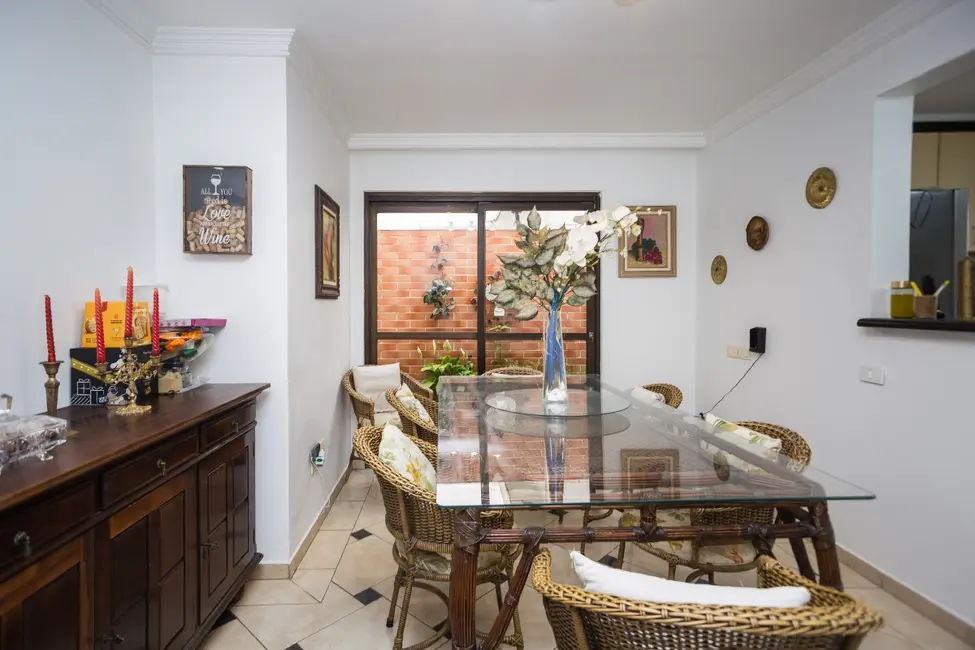 Casa com 3 quartos à venda, 220m2 em Campo Belo, São Paulo - SP - imagem 8 Foto 8 de Casa com 3 quartos à venda, 220m2 em Campo Belo, São Paulo - SP