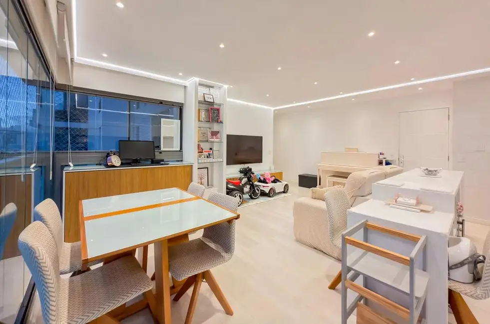 Foto 2 de Apartamento com 2 quartos à venda, 68m2 em Vila Mariana, São Paulo - SP