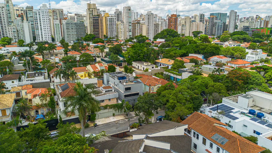 Foto 1 de Casa com 7 quartos à venda, 547m2 em Jardim Paulista, São Paulo - SP