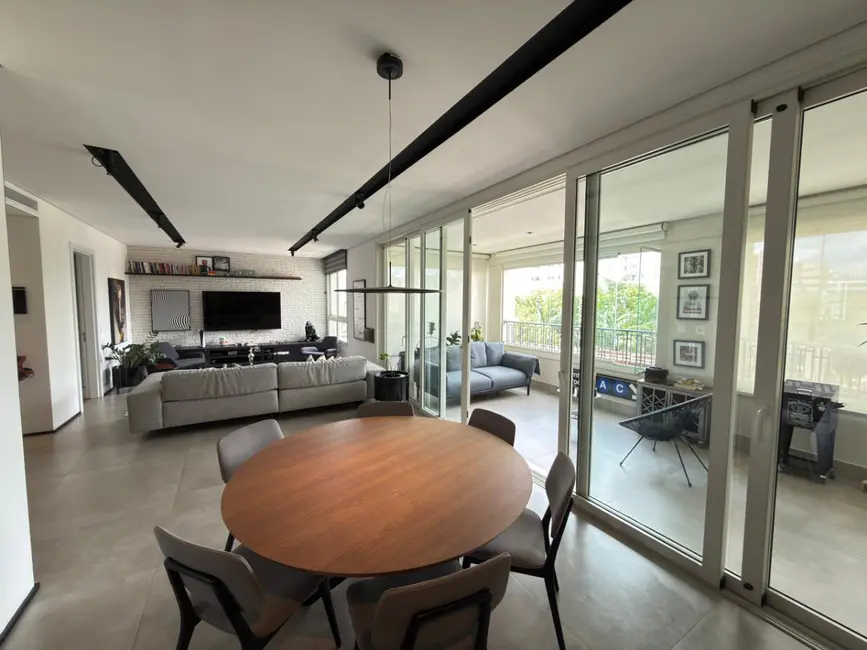 Apartamento com 3 quartos à venda, 217m2 em Vila Olímpia, São Paulo - SP - imagem 7 Foto 7 de Apartamento com 3 quartos à venda, 217m2 em Vila Olímpia, São Paulo - SP