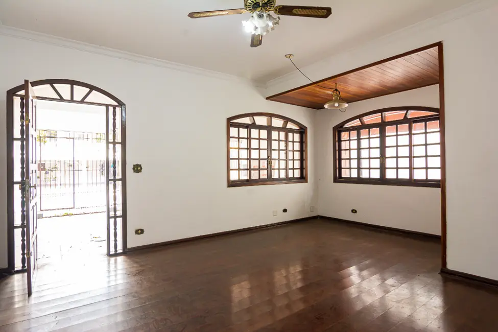 Sobrado com 5 quartos à venda, 135m2 em Conjunto Residencial Butantã, São Paulo - SP - imagem 2 Foto 2 de Sobrado com 5 quartos à venda, 135m2 em Conjunto Residencial Butantã, São Paulo - SP