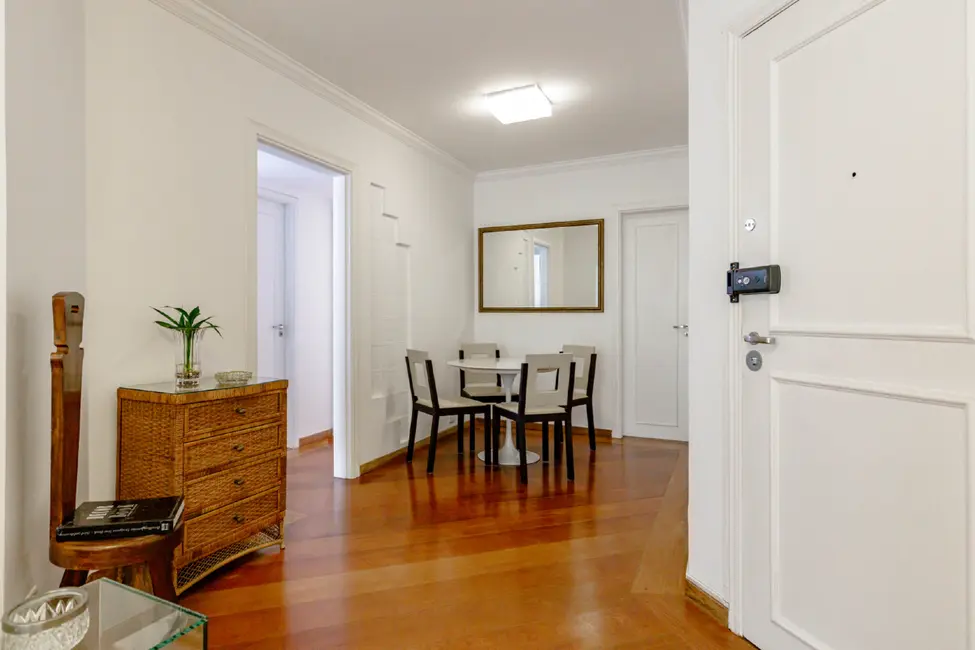 Foto 2 de Apartamento com 3 quartos à venda, 81m2 em Vila Olímpia, São Paulo - SP