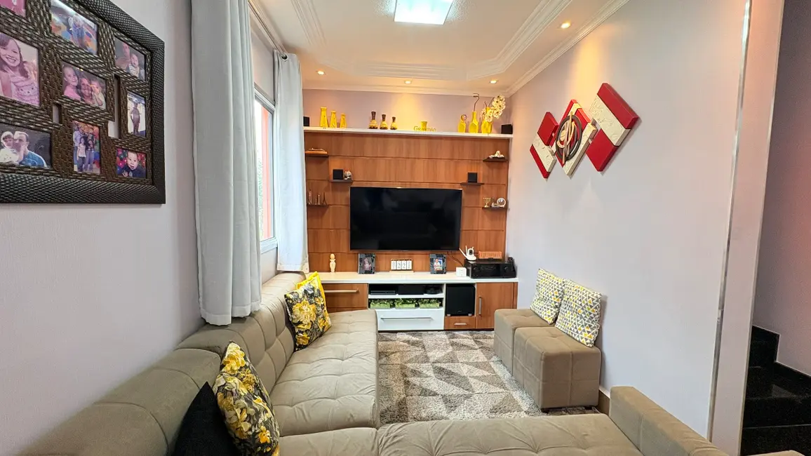 Foto 2 de Casa de Condomínio com 3 quartos à venda, 91m2 em Jaraguá, São Paulo - SP