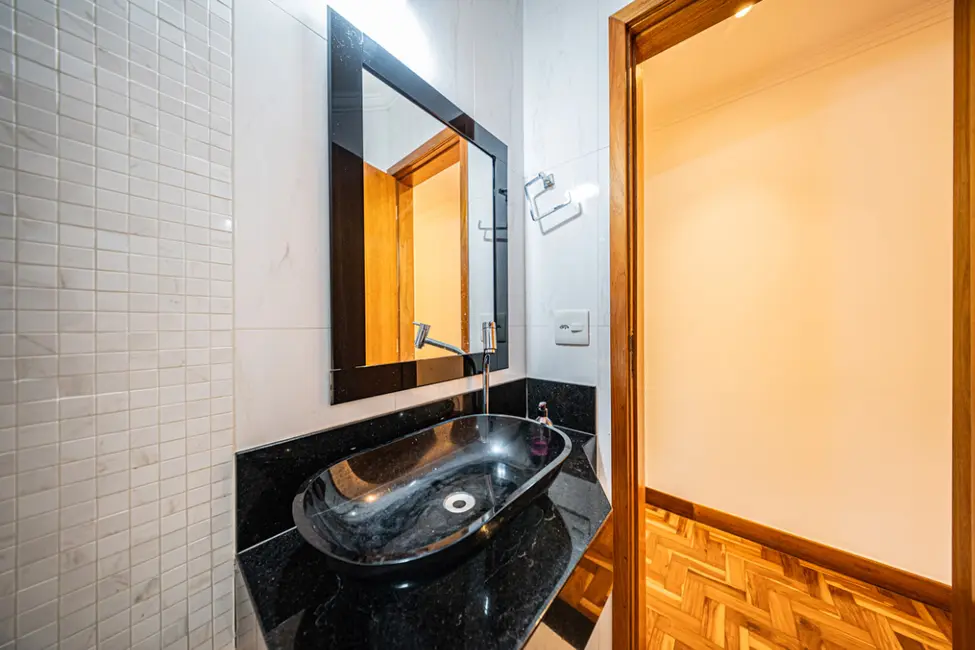 Foto 4 de Casa com 3 quartos à venda, 180m2 em Vila Anglo Brasileira, São Paulo - SP