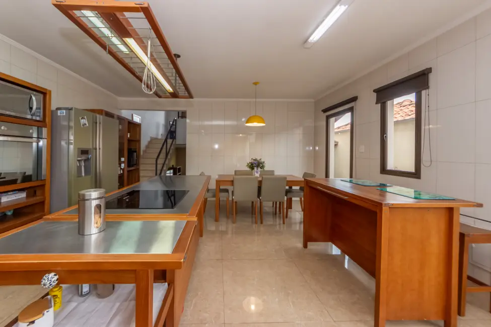 Foto 3 de Sobrado com 4 quartos à venda, 256m2 em Vila Pereira Barreto, São Paulo - SP