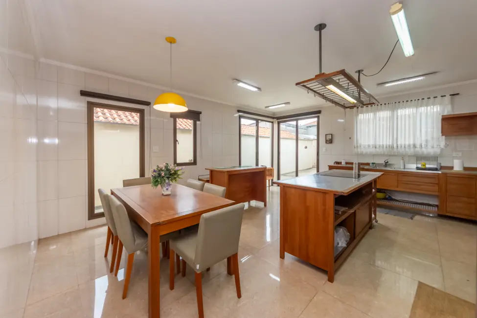 Foto 6 de Sobrado com 4 quartos à venda, 256m2 em Vila Pereira Barreto, São Paulo - SP