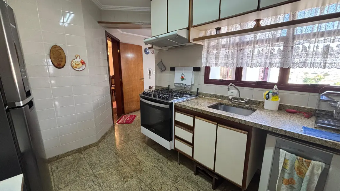 Foto 9 de Apartamento com 4 quartos à venda em Vila Bertioga, São Paulo - SP