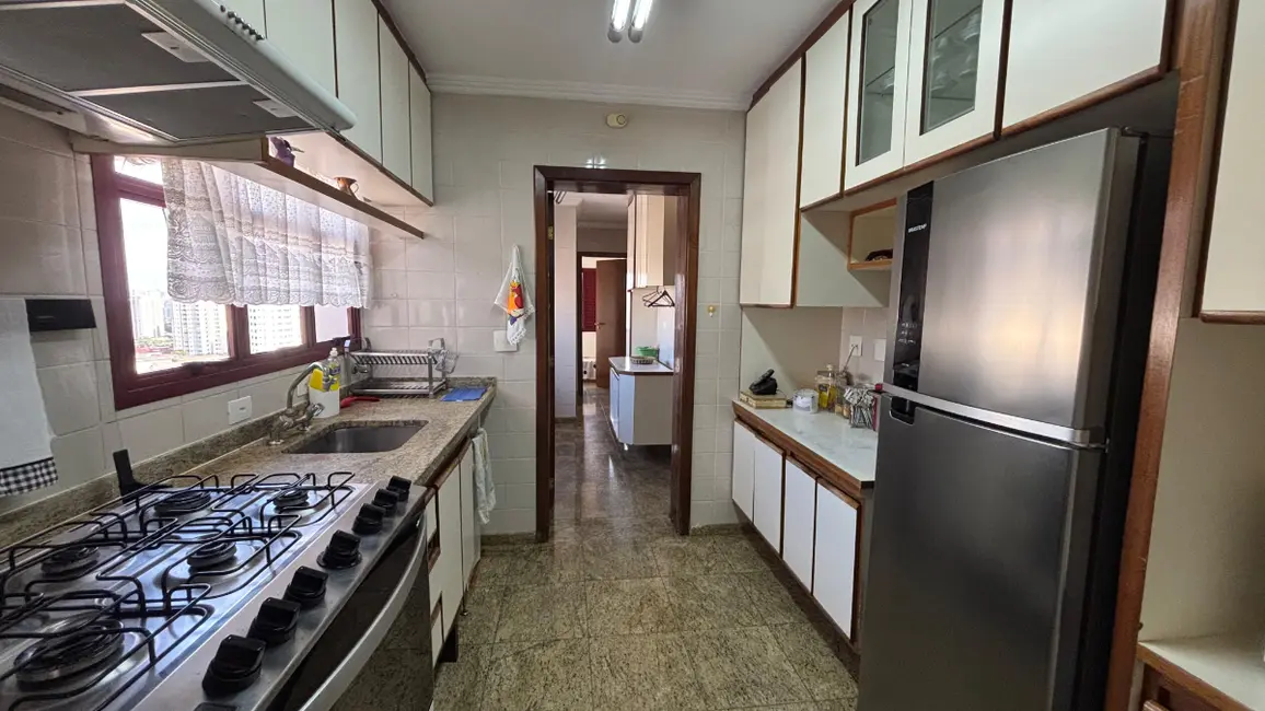 Foto 7 de Apartamento com 4 quartos à venda em Vila Bertioga, São Paulo - SP