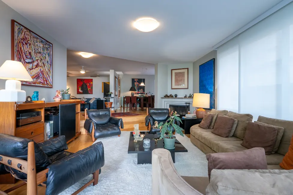 Foto 7 de Apartamento com 4 quartos à venda, 232m2 em Real Parque, São Paulo - SP