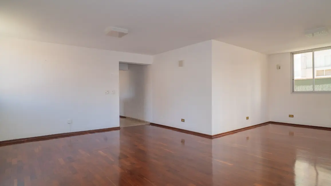 Apartamento com 4 quartos para alugar, 202m2 em Vila Mariana, São Paulo - SP - imagem 5 Foto 5 de Apartamento com 4 quartos para alugar, 202m2 em Vila Mariana, São Paulo - SP