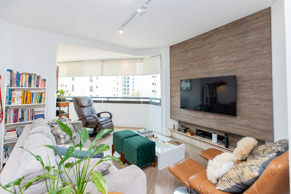 Foto 2 de Apartamento com 3 quartos à venda, 125m2 em Moema, São Paulo - SP