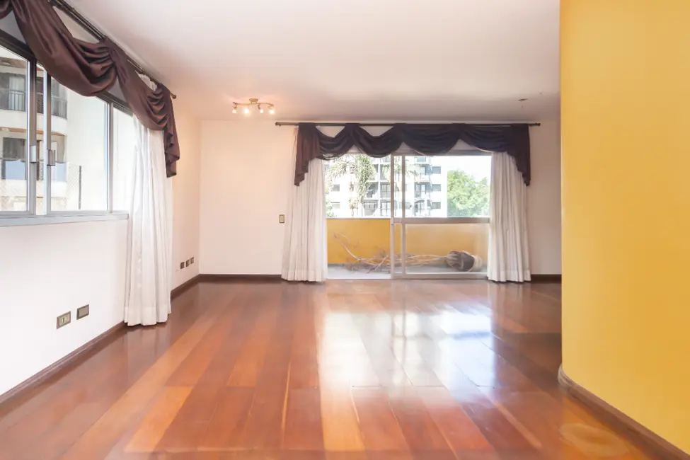Foto 8 de Apartamento com 4 quartos à venda em Campo Belo, São Paulo - SP