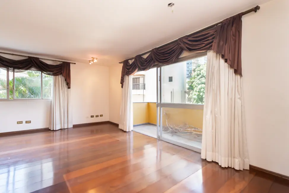 Foto 6 de Apartamento com 4 quartos à venda, 147m2 em Campo Belo, São Paulo - SP