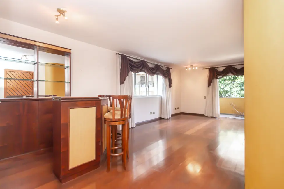 Foto 4 de Apartamento com 4 quartos à venda, 147m2 em Campo Belo, São Paulo - SP