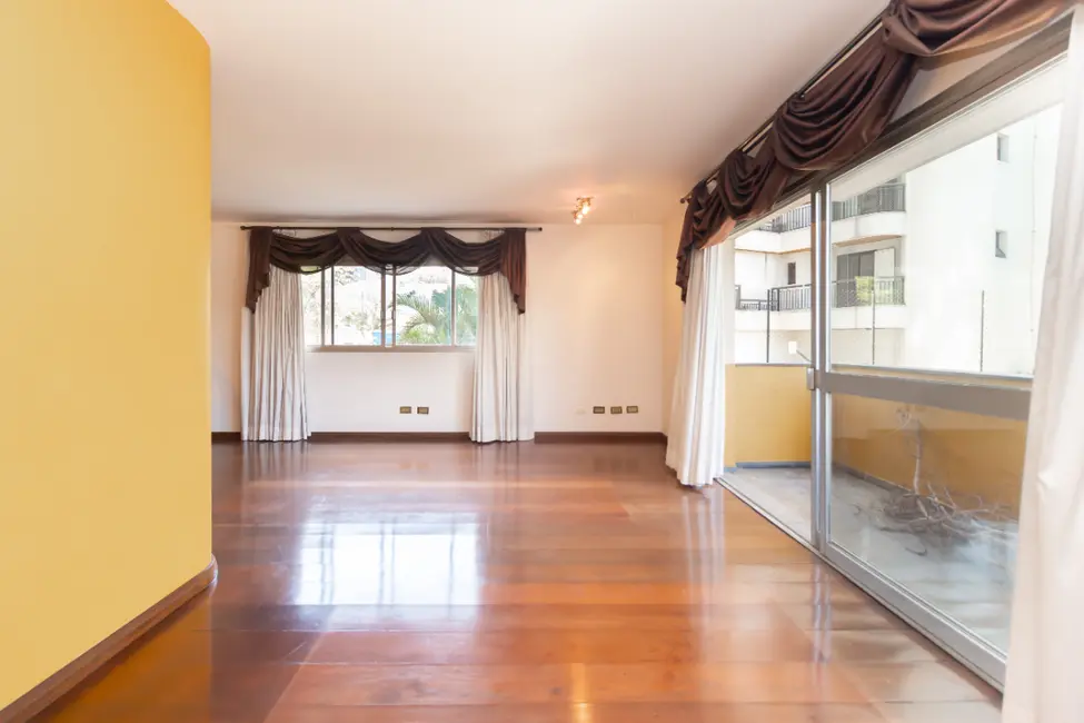 Foto 7 de Apartamento com 4 quartos à venda, 147m2 em Campo Belo, São Paulo - SP