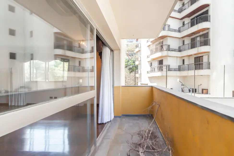 Foto 7 de Apartamento com 4 quartos à venda em Campo Belo, São Paulo - SP