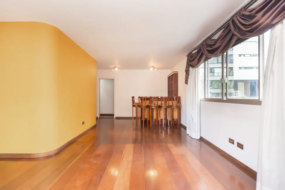 Foto 5 de Apartamento com 4 quartos à venda, 147m2 em Campo Belo, São Paulo - SP