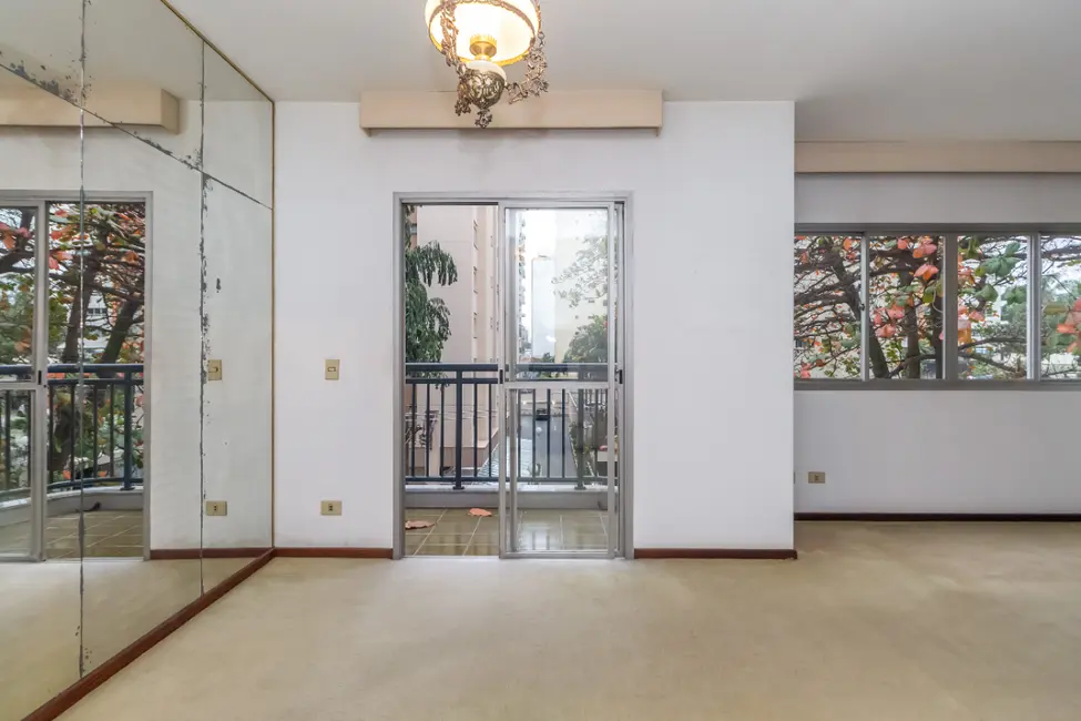 Apartamento com 4 quartos à venda, 167m2 em São Paulo - SP - imagem 3 Foto 3 de Apartamento com 4 quartos à venda, 167m2 em São Paulo - SP