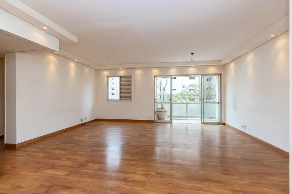 Foto 4 de Apartamento com 2 quartos à venda, 92m2 em Campo Belo, São Paulo - SP